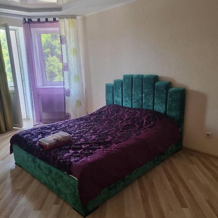 Апартаменти В Центрі Луцька Ogienka2A Zewnętrze zdjęcie